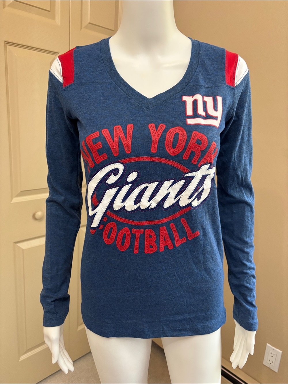 NWT NY GIANTS long sleeve tee